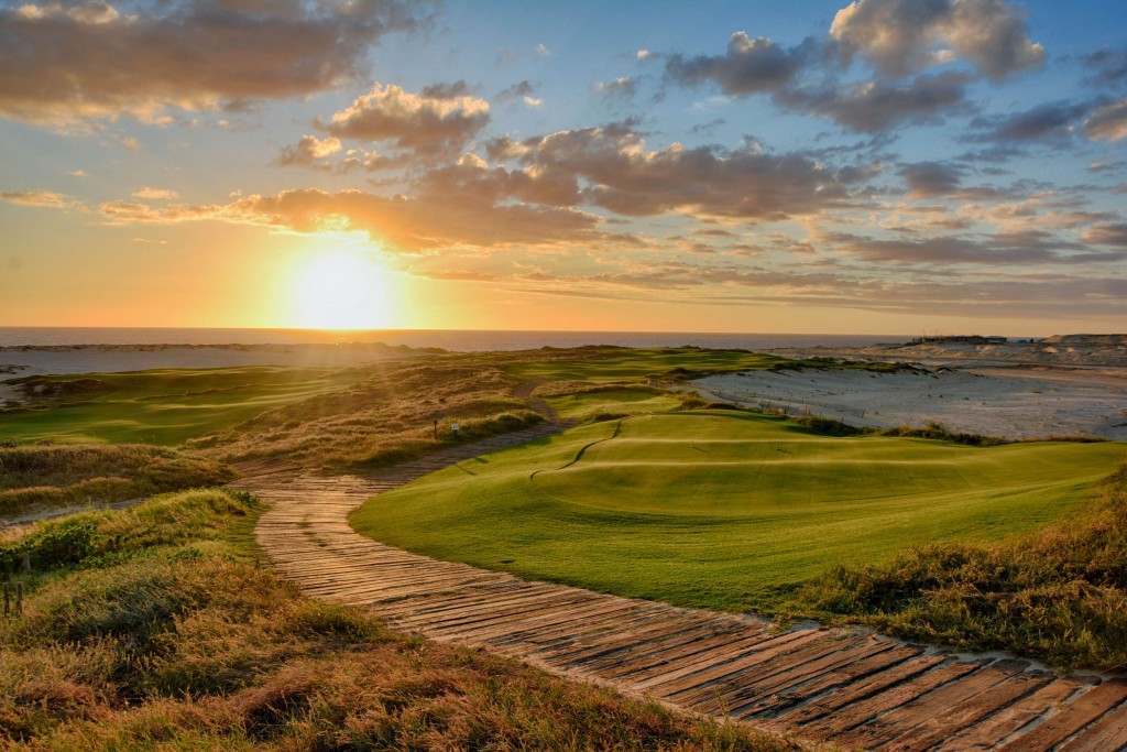 Diamante Sunset Diamante Dunes is the #1 Cabo San Lucas golf course.