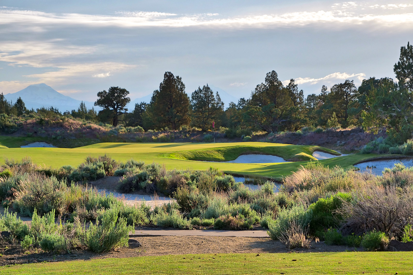 The 14th on the Nicklaus Course at Pronghorn